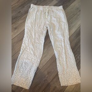 Old Navy Flannel Cheetah Leopard Pajama Pants